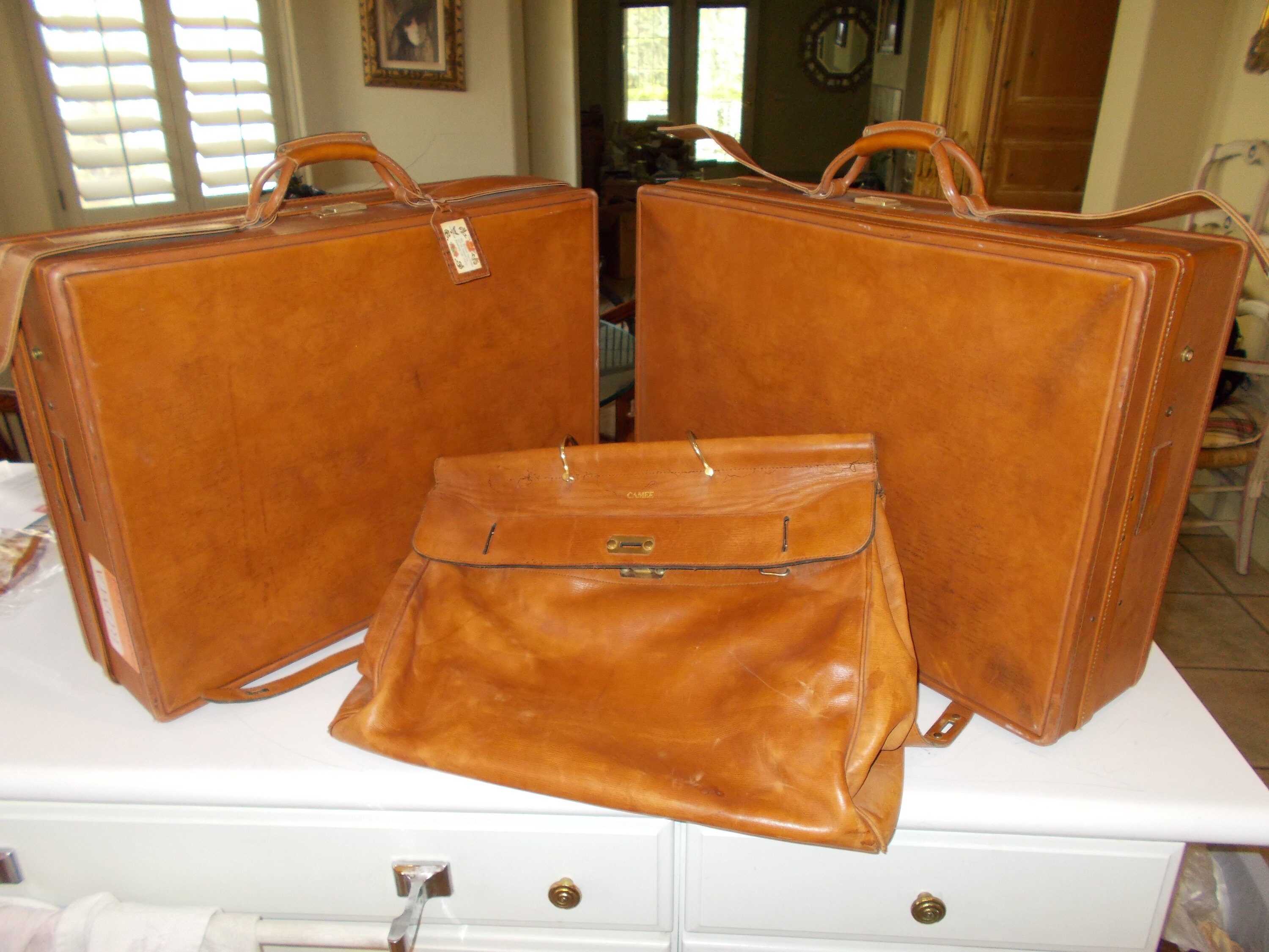 VINTAGE HARTMANN SET OF TWO PIECE OF CARRY-ON LUGGAGE TWEED WITH LEATHER  BROWn