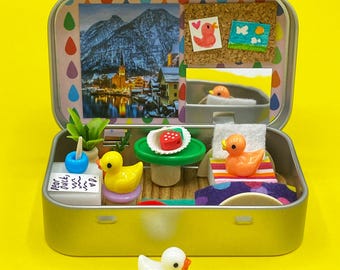 DIY Miniature Duck House Kit | Build a Cozy Home for 3 Tiny Ducks | Pretend Play | Mint Tin Sized Mini Habitat | 30+ Pieces | Creative Gift