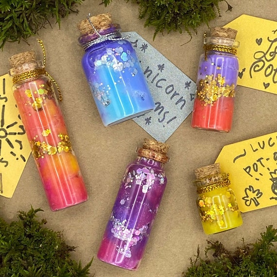 Kit de création de potions DIY Cadeau idéal pour les jeunes sorciers  Commandes personnalisées Bienvenue Comprend 5 bouteilles en verre de 1,5 à  3,5 pouces Mélangez un peu de magie -  France