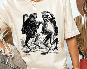 Aesthetic frog shirt- Cottage core clothing- Vintage toadstool- Nature lovers shirt- Cottagecore shirt- Goblincore shirt-Dark Academia shirt