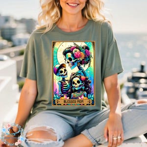 Camiseta unisex de mamá bendecida, camiseta de mamá esqueleto con niños, camiseta de carta del tarot