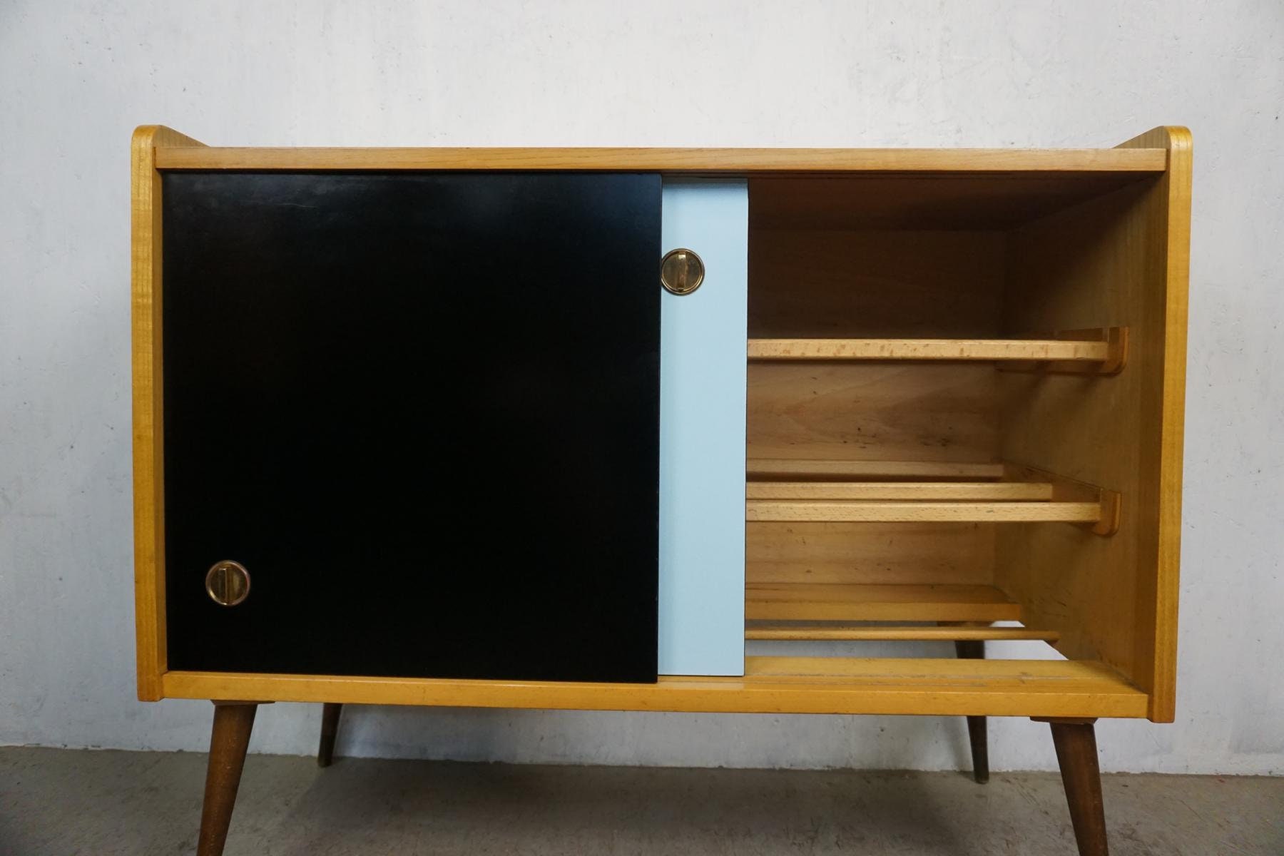 Zweifarbiger Schuhschrank aus den 50er Jahren | Etsy