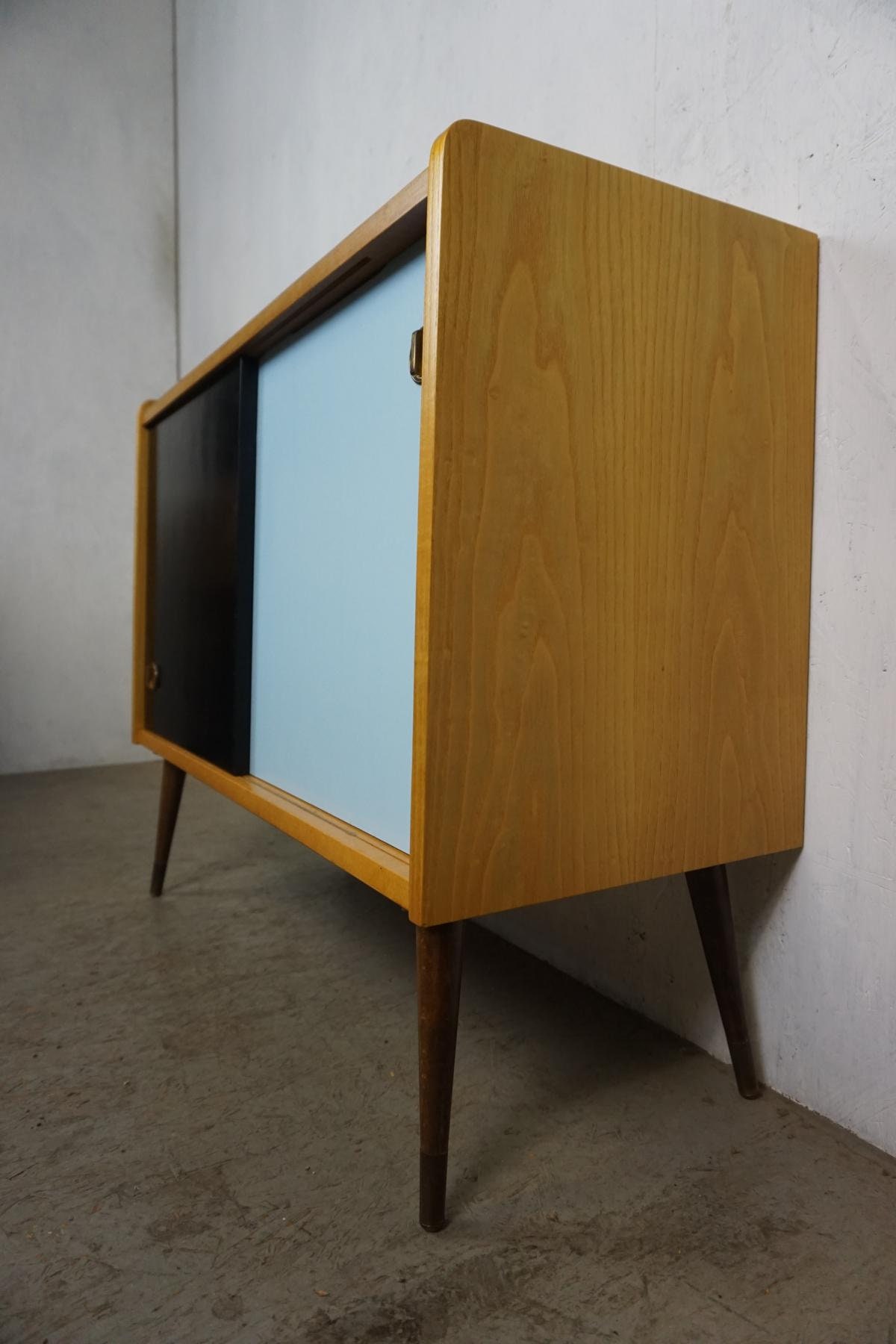 Zweifarbiger Schuhschrank aus den 50er Jahren | Etsy