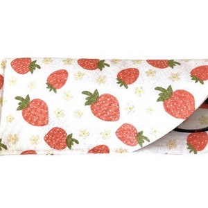 Eyeglass Case, Sunglass Case, Eyeglass Pouch, Sunglass Pouch, Handmade Sunglass Case, Fabric Eyeglass Case, Sunnies Case, Strawberry Print