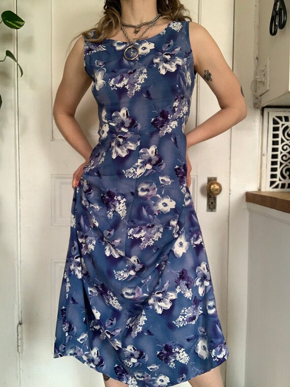 Vintage 1990s size 4 Liz Claiborne  dress blue floral print