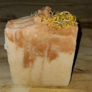 Frankincense & Myrrh with Calendula Petals