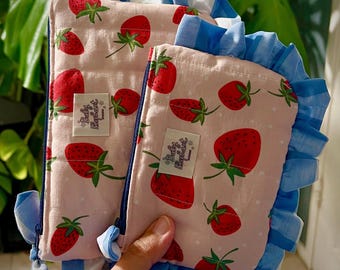 Handmade Quilted Ruffle Zipper Pouch: Mommy and Me Bag