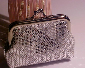 Elegant SILVER Sequins Clutch Pocket  WALLET PURSE  for Money  Keys  Cards