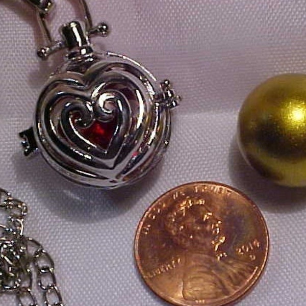 N-324 Silver Plated Unique Heart Design Round Open Latch Pendant Necklace ++ 2 "FREE"!  Gold Metal & Red Glass Charms Inside. Can Add Others