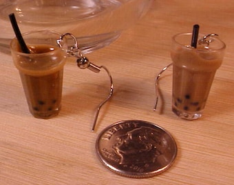 E-345 Fun Jewelry All Ages CHOCOLATE SHAKE &STRAW Drink Stud Pendientes.  Comprar para ti mismo o gran "regalo" idea para alguien especial