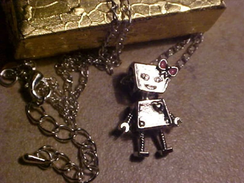 W-238 Very In Vogue Wanted Any Age Style BELLA BOT ROBOT Silver Plated Charm Silver Chain Necklace Chain 18 Length With 2 Inch Extension