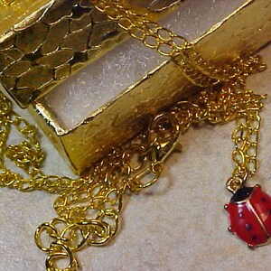 W-267 Charming Cute Sweet LADYBUG Red/Black NECKLACE & Gold Gift Box Included.  Add To Your Jewelry  Or  As A Gift To Give Someone Special