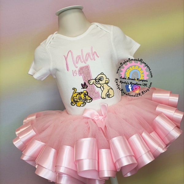 Petites filles Lion King Queen anniversaire Tutu et haut personnalisé brodé tenue et ruban rose garniture Tutu ensemble 1er 2ème 3ème 4ème Simba Nala