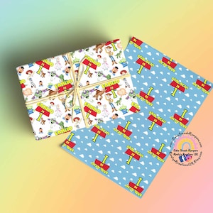 Carta da regalo di lusso - Carta da regalo a tema Toy Story per compleanni di qualsiasi età. Due design disponibili Toy Story Clouds Buzz Woody Jessie Rex