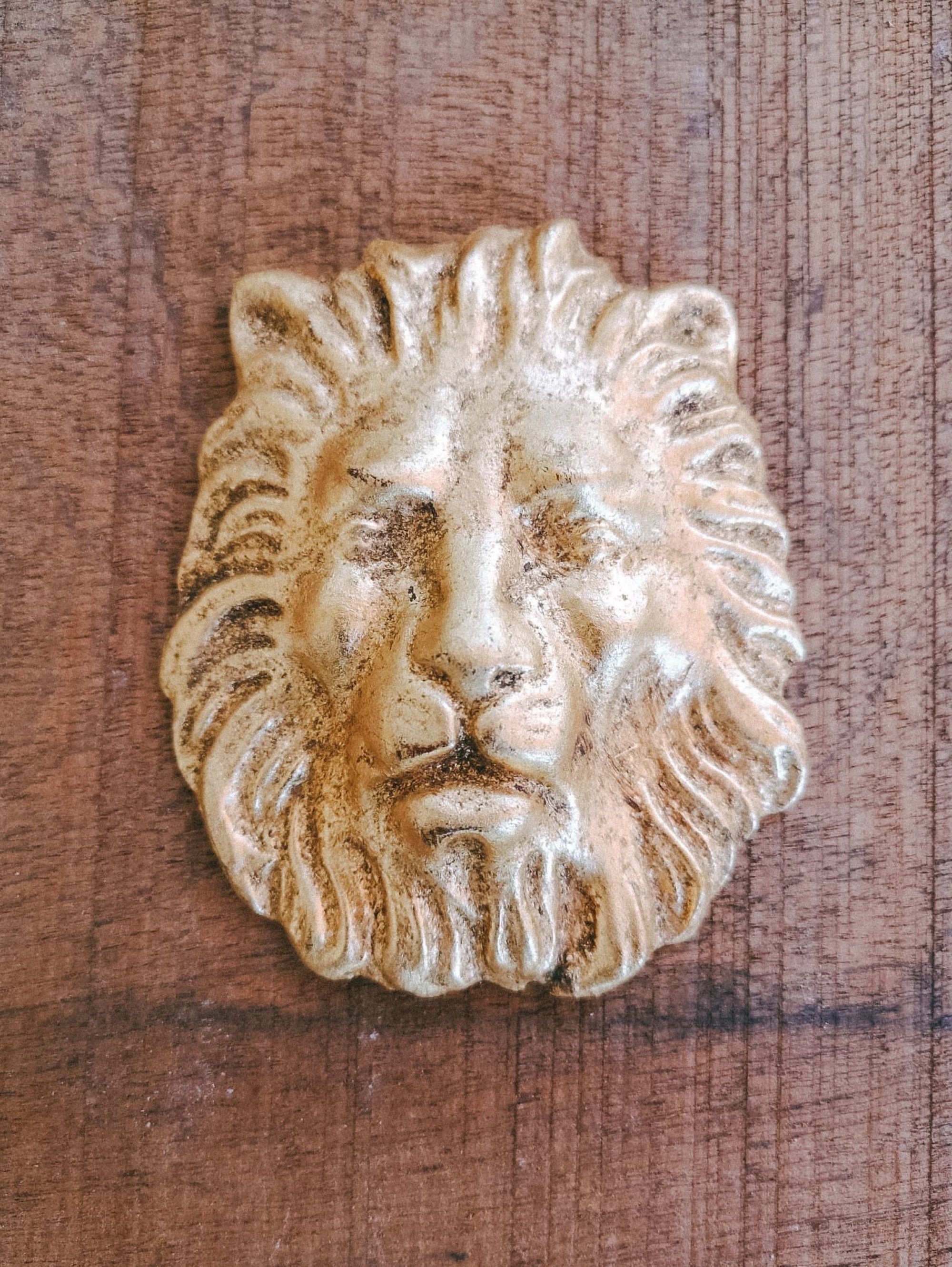 shabby chic furniture makeover woodresin wall molding Angle molding