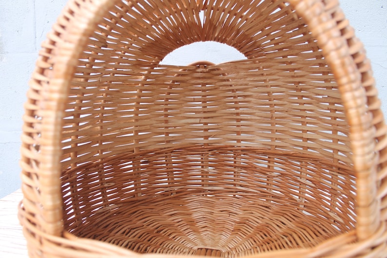 Wicker cat bed Woven cat cave Willow pet house image 10