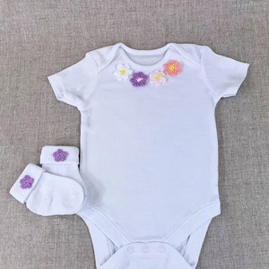 Cute baby clothes, Cotton baby bodysuit and baby socks, Bodysuit set, Coming Home Outfit, Newborn Outfit, Baby Pregnancy Announcement gift