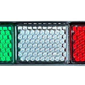 Italian Flag-Inspired LED Light Panel Reflector – Green, White and Red Prism Glow for Cultural Decor, Gifts & Festive Displays
