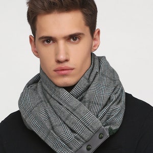 Wool mens plaid scarf Green plaid scarf with snaps
