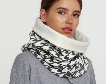 Hounstooth warm hooded scarf