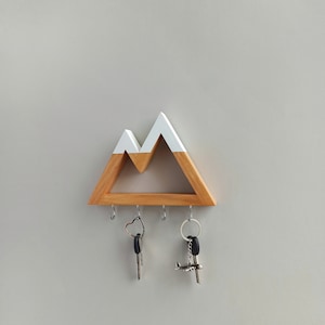 Wall key holder minimalist style. Hand made with natural wood. Hand painted with safe ecological materials.