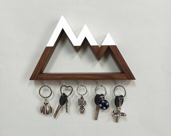 Soporte de pared para llaves con forma de montaña / Estante rústico de madera de pino con ganchos