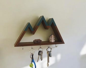 Llavero de montaña con ganchos / Estante de madera para entrada / Decoración de pared artesanal