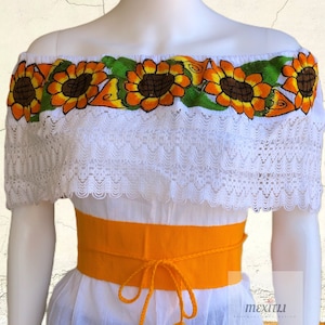 Mexican Sunflower Embroidery Off Shoulder Blouse, Blusa Campesina Bordada con girasoles , Fiesta Blouse, Mexican Top, sunflower top