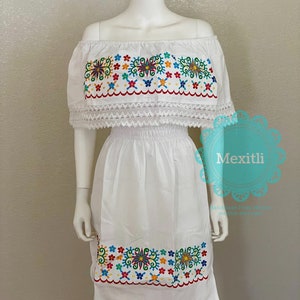 Lace Trim Off the shoulder Floral Embroidered Elastic Waist Mexican Dress, Peasant, Cinco de Mayo, Day of the Dead, Fiesta Dress