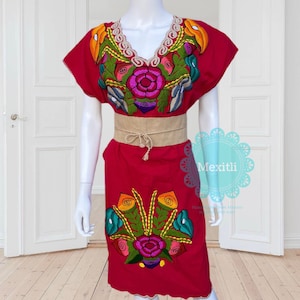 XL Mexican Floral Embroidered Dress, Chiapas, Cinco de Mayo, Traditional, Vestido Mexicano Bordado, Fiesta Dress, Bata Zinacantan