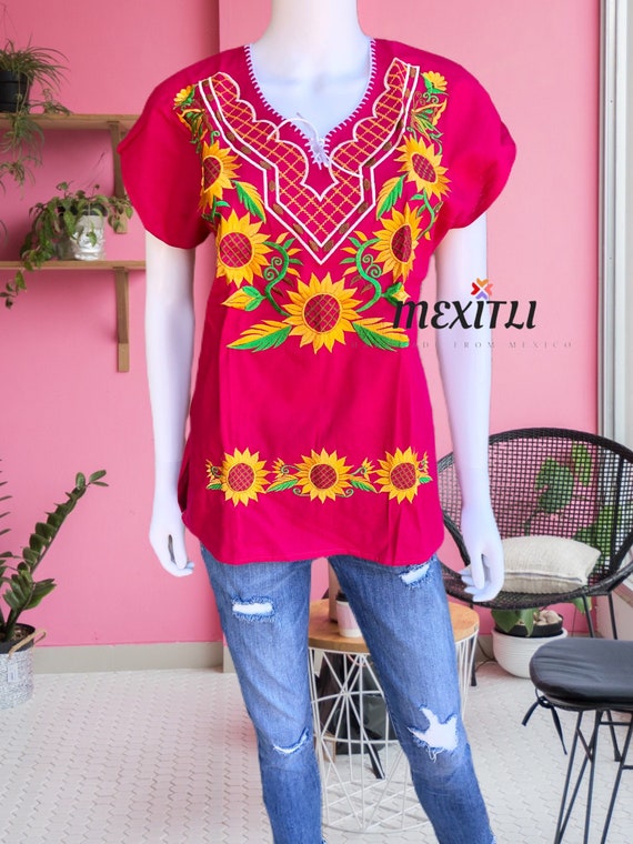 Blusa bordada de girasoles sale