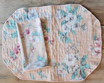 Vintage Floral Quilted Placemats and Napkins Set, Pastel Cottage Table Linens