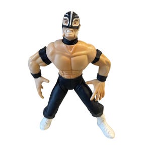 Wrestling Action Figure 1999 WCW Masked Head Raises Toy Biz Inc