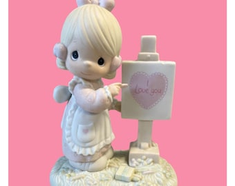 Figurka Precious Moments "Kocham Cię, Kochany Walentynku"