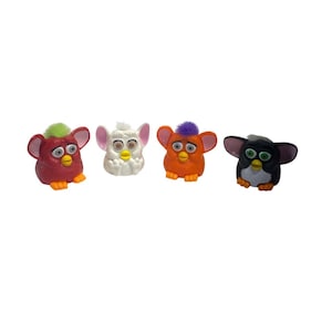 Zestaw 4 figurek zabawek Furby McDonalds Happy Meal z 1998 r.