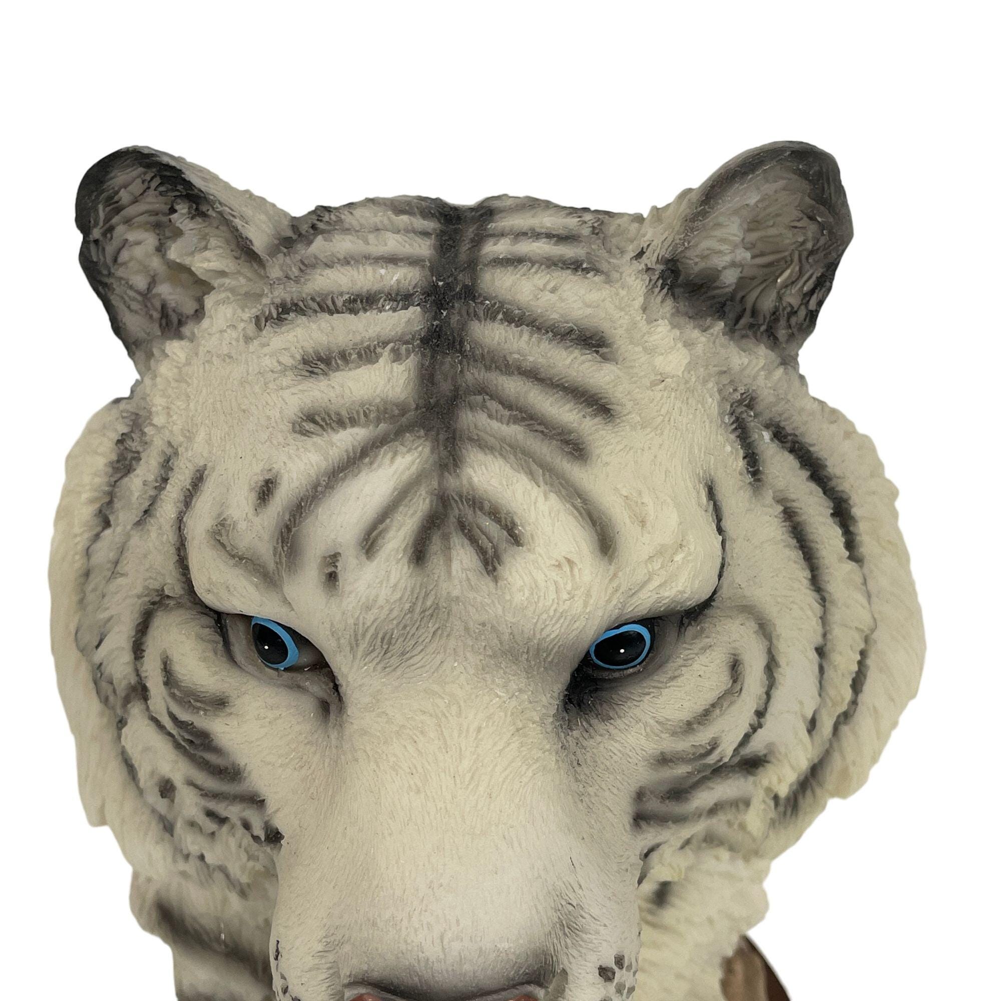 Detroit tigers ブロンズ像　置物 Detroit tiger hi-res stock photography and images - Alamy
