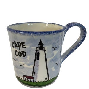 NOLA WATKINS Cape Cod Lighthouse Ceramic Mug 12oz Nautical Sea Gulls Beach