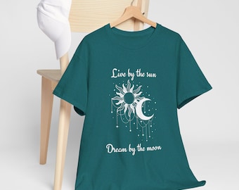 Camiseta con estampado de Sol y Luna Celestial / Camiseta estilo boho soñador