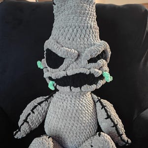 Finished Large Plush Yarn Grubby Bubby