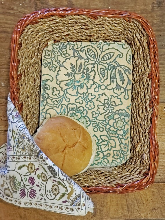 Dahlia Bread Warmer Tile & Basket