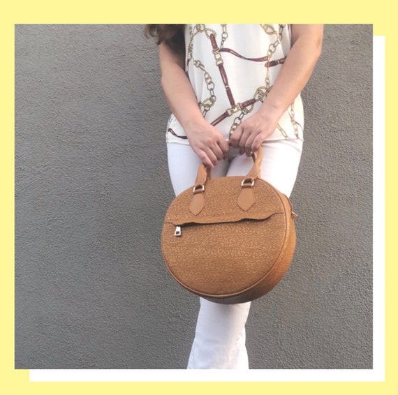 tan round bag