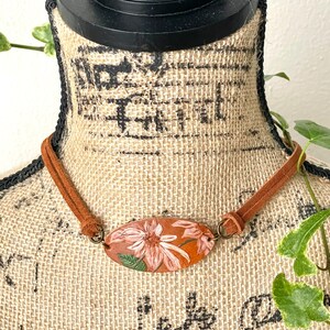Daisy Choker | Hand painted Leather White Flower Necklace | Daisy Jewelry | April Birthday Flower Gifts. April Flower Gifts.