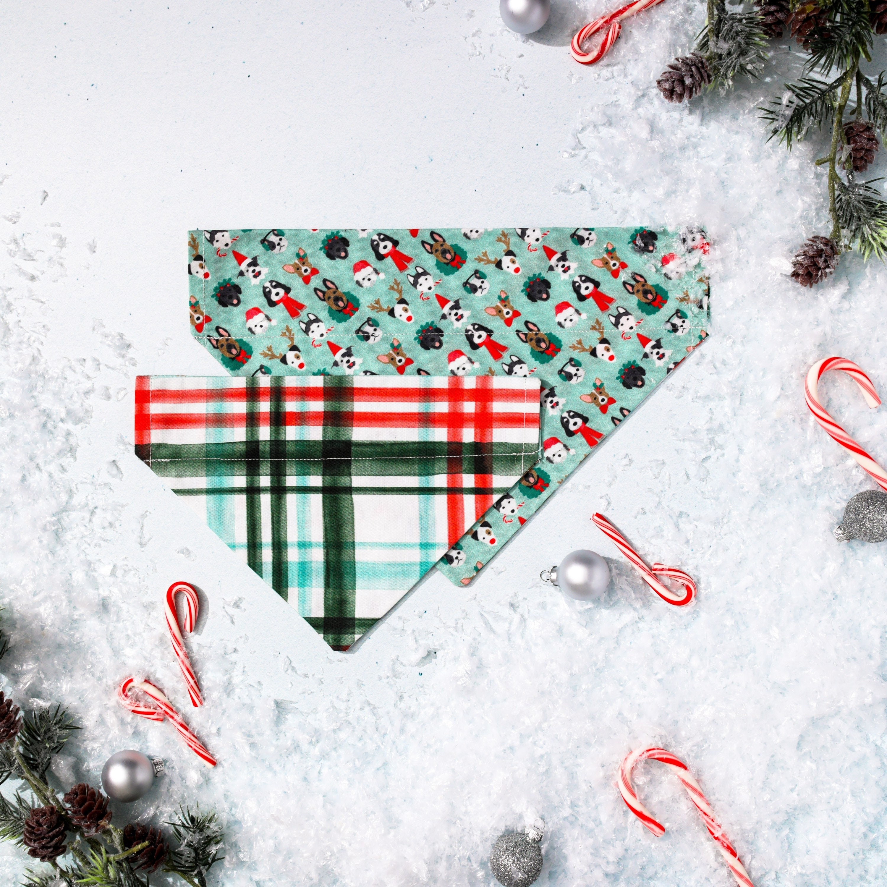Bandana pour chien de Noël, Bandana pour chien réversible, Bandana pour chien d’hiver, Bandana pour chien au-dessus du collier, Bandana à carreaux de Noël, Rembourrage de bas