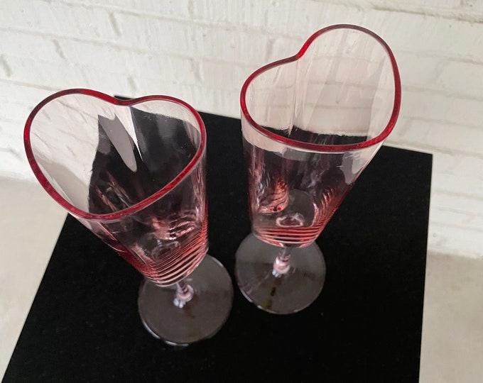 Heartshaped Champagne Flutes Hand Engraved Wedding Valentines Gift