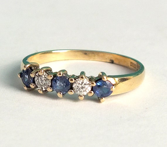 Fine 9ct Gold Diamond and Sapphire Five Stone Rin… - image 3