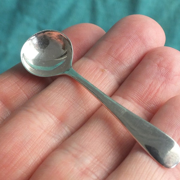 Antique Solid Silver Condiment / Salt Spoon - Sheffield 1906 - W S Savage & Co