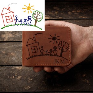 Portafoglio bifold in pelle incisa per bambini da uomo, portafoglio da uomo personalizzato con portamonete, regalo personalizzato per il marito, regalo per la festa del papà
