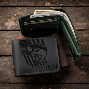 Cartera plegable de cuero personalizada con monedero para pescador, pez grabado y bandera americana, regalo personalizado para padre