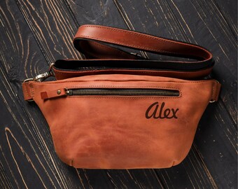Borsa a tracolla personalizzata con incisione, marsupio in pelle da uomo personalizzato, piccola borsa a tracolla fatta a mano per uomo, borsa da petto in pelle, regalo per il padre