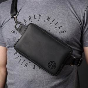 Sac à bandoulière en cuir pour homme, sac ceinture en cuir personnalisé pour homme, sac banane fait main, petit sac en cuir pour homme, cadeau pour homme, sac banane en cuir